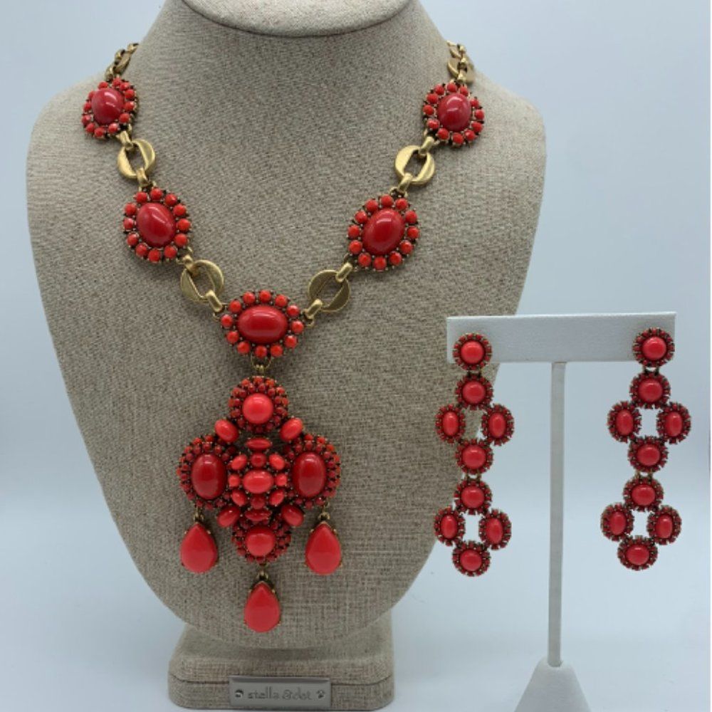 Stella & Dot Sardinia Set - Necklace & Chandelier Earrings